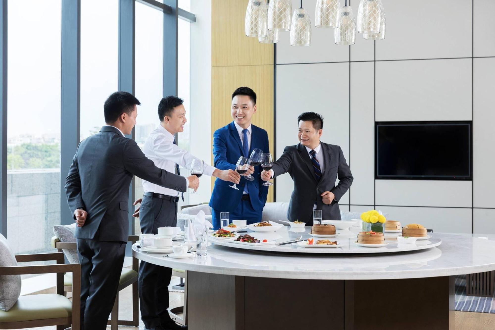 Courtyard By Marriott Shenzhen Bao'An Hotel Exterior photo
