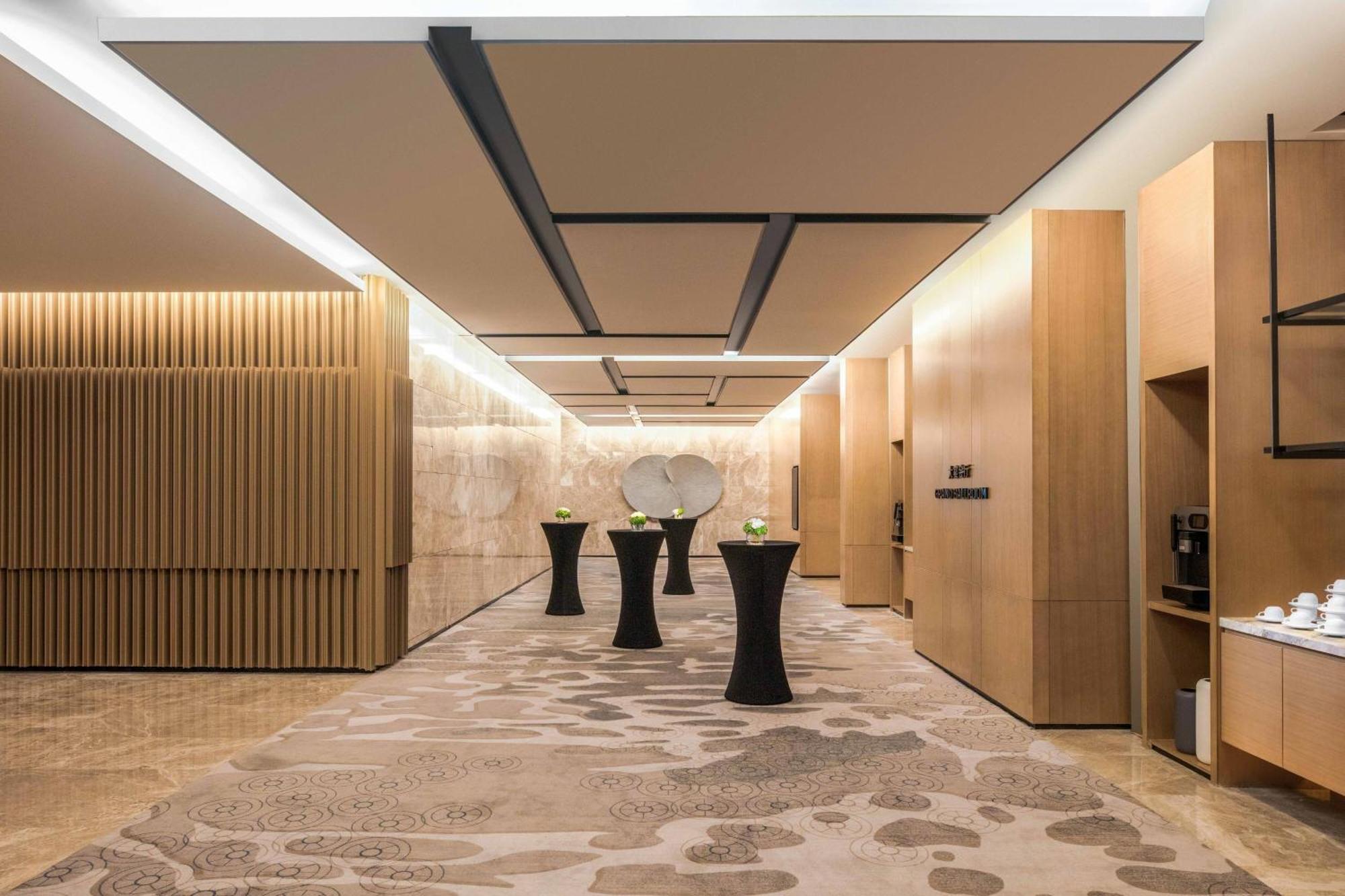 Courtyard By Marriott Shenzhen Bao'An Hotel Exterior photo