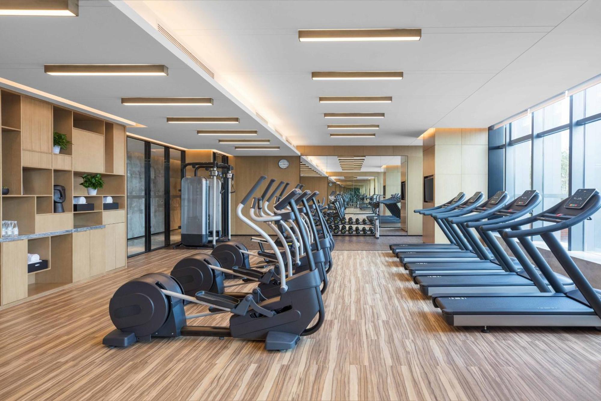 Courtyard By Marriott Shenzhen Bao'An Hotel Exterior photo