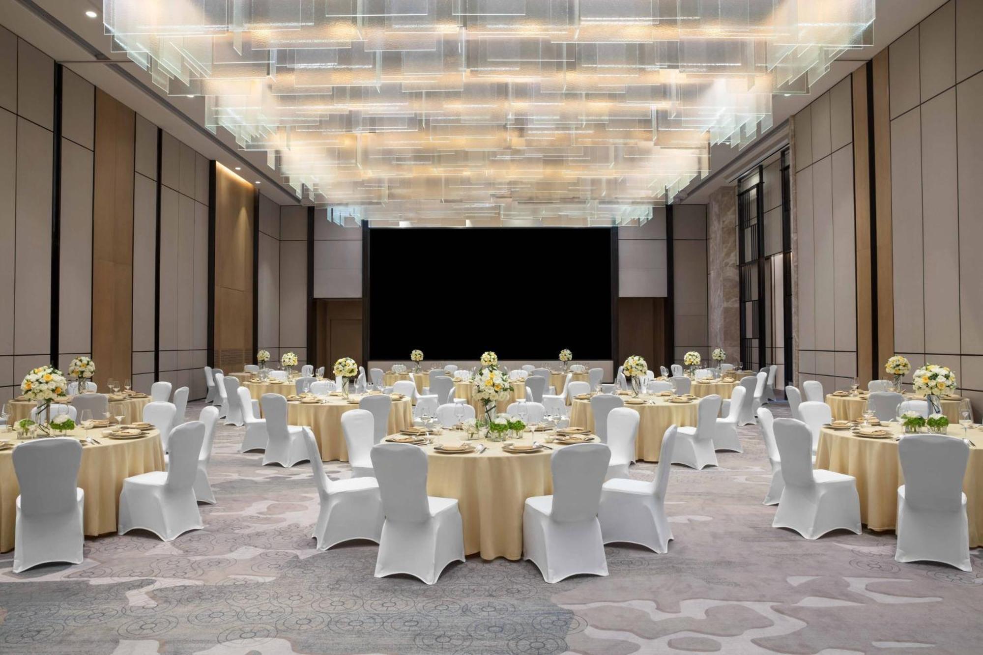 Courtyard By Marriott Shenzhen Bao'An Hotel Exterior photo