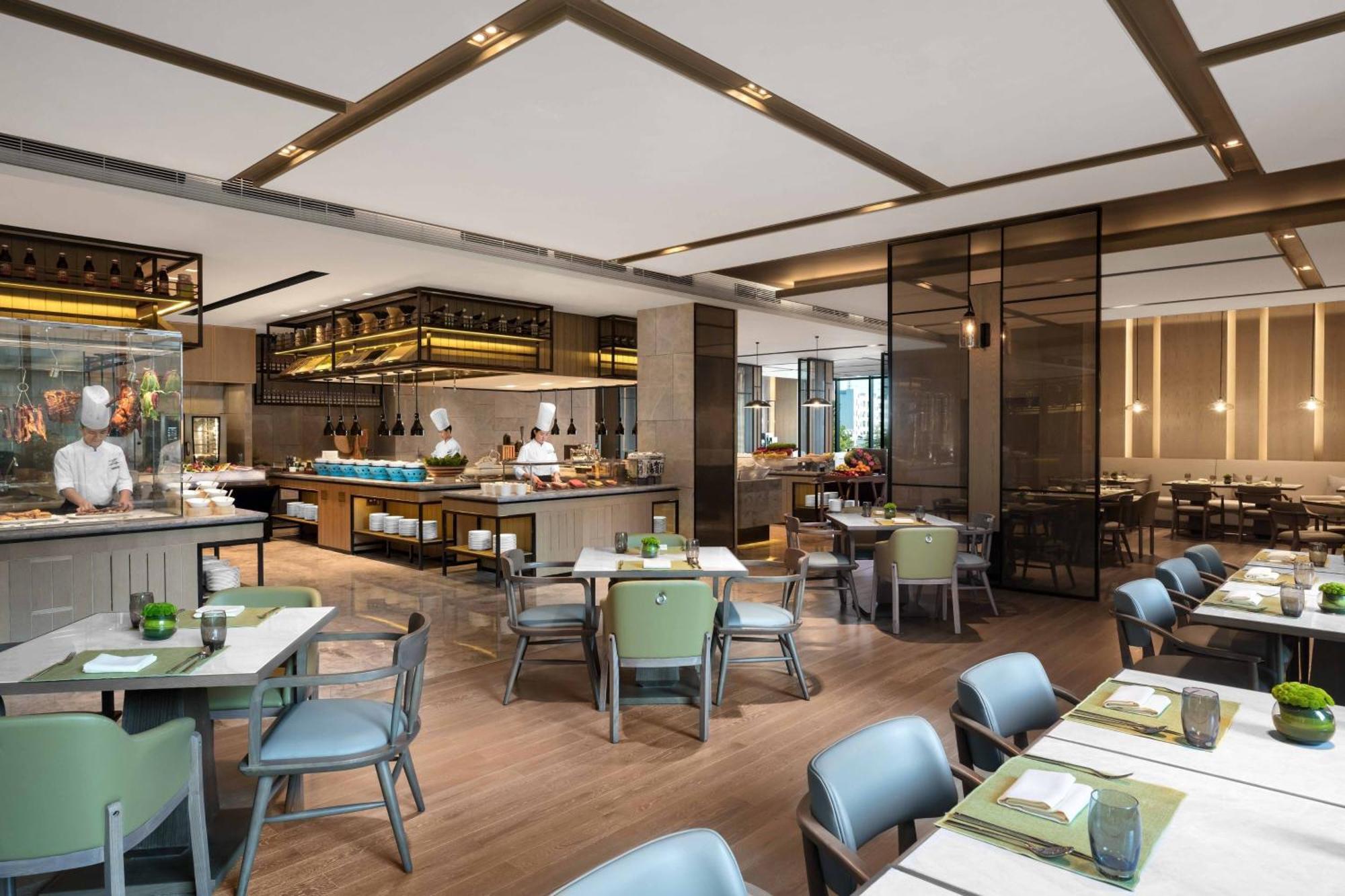 Courtyard By Marriott Shenzhen Bao'An Hotel Exterior photo