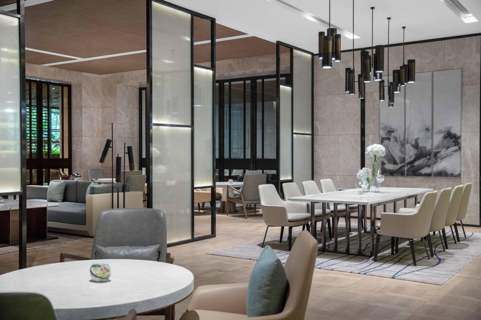 Courtyard By Marriott Shenzhen Bao'An Hotel Exterior photo